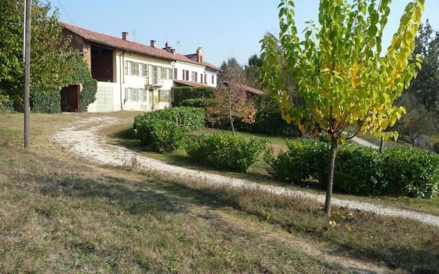 Cascina Bricchetto Bed And Breakfast