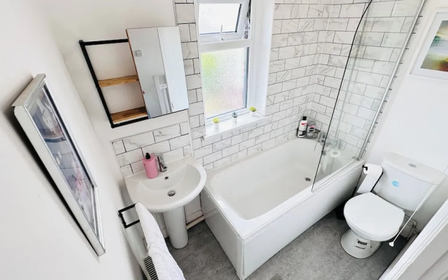 Pengam House