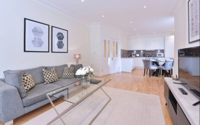 Luxurious 3 Double Bedroom Apartment Hammersmith