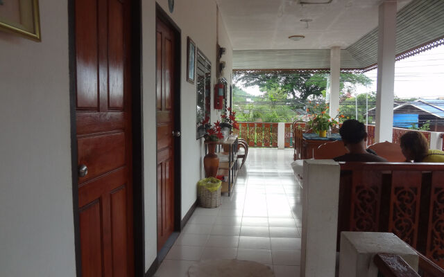 Palm House white building