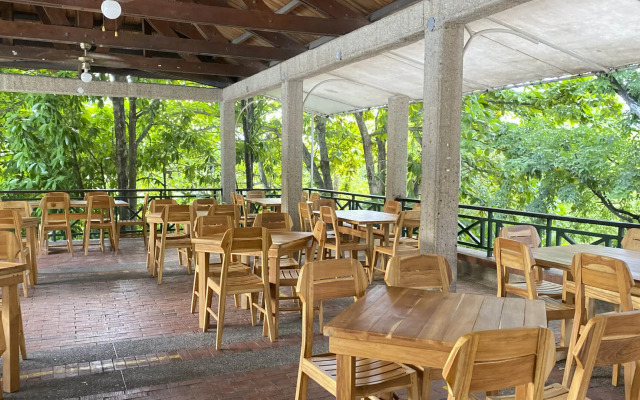 Hotel Girardot Resort by On Vacation