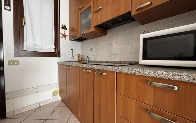 Holiday Apartment With Pool Near the Beach