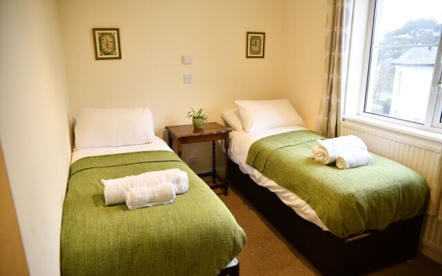 The Maycliffe Hotel by Paymán Club