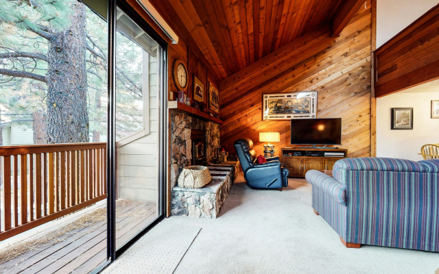 Mammoth Sierra Townhomes #26