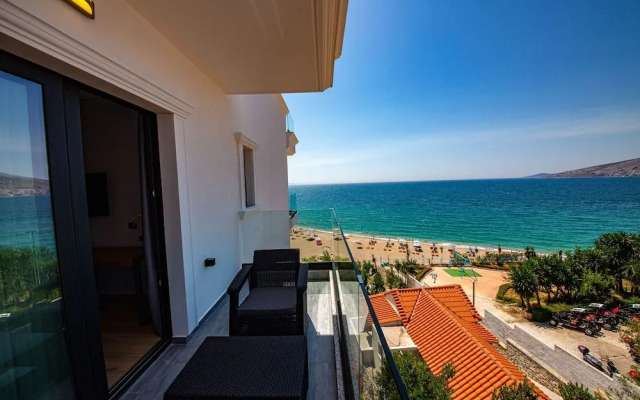 El Primero Hotel