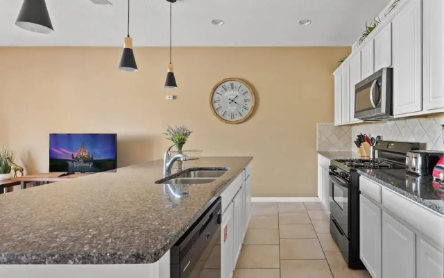 Private Pool at Solterra 4BR Townhome