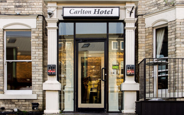 Carlton Hotel