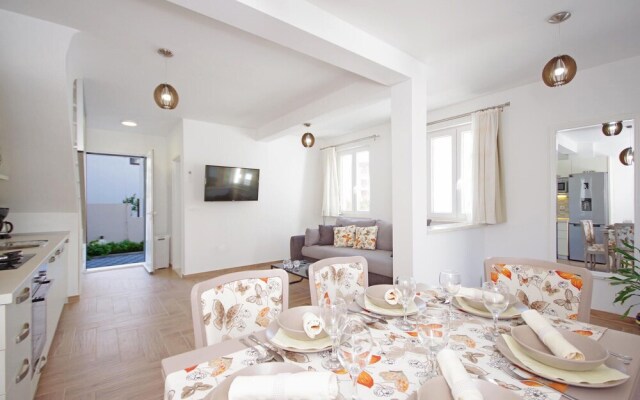 Amazing Home in Drvenik With Wifi and 3 Bedrooms