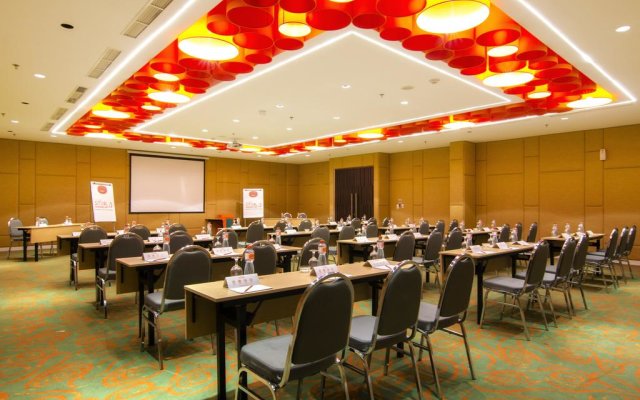 HARRIS Hotel & Conventions Denpasar - Bali