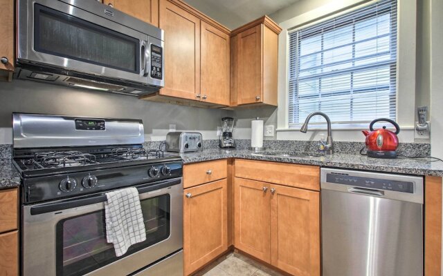 Inviting Salem Apartment Near Waterfront & Museums