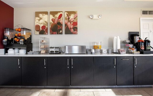 Baymont by Wyndham Kingman