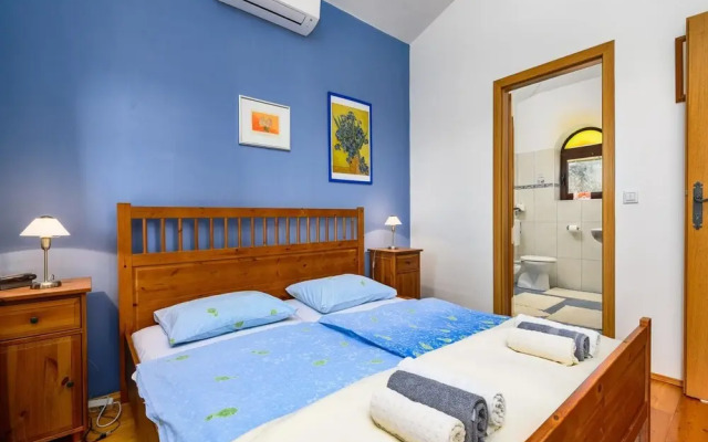 Villa in Visnjan With Private Heated Pool