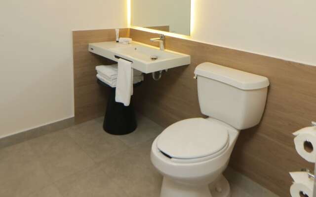 City Express Plus Guadalajara Providencia