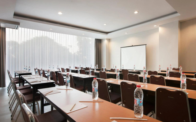 Amaris Hotel Darmo - Surabaya