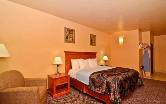 HiWay Inn Express of Broken Bow