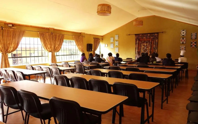 Ikweta Country Inn Maua