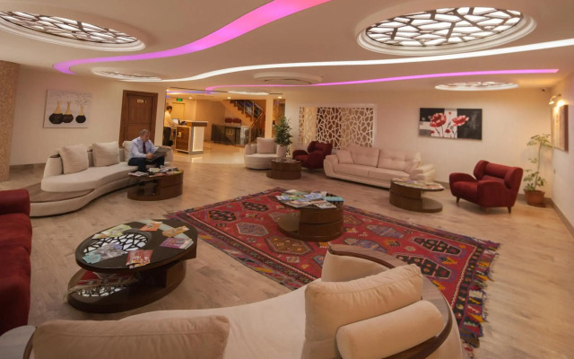 Armin Hotel