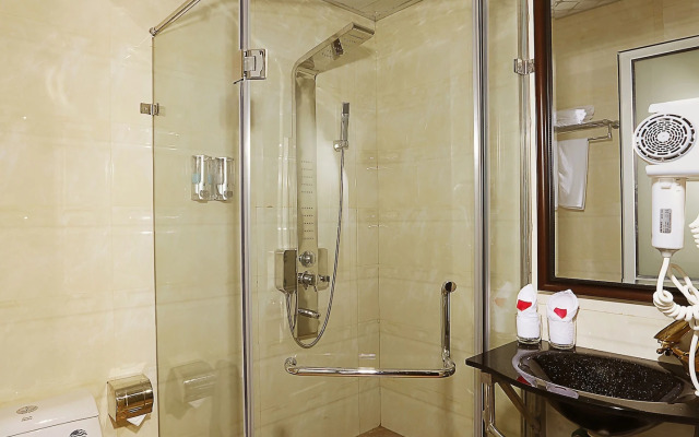 Hanoi Chic Boutique Hotel
