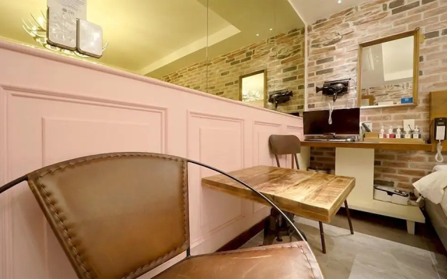 New February Hotel Sinho