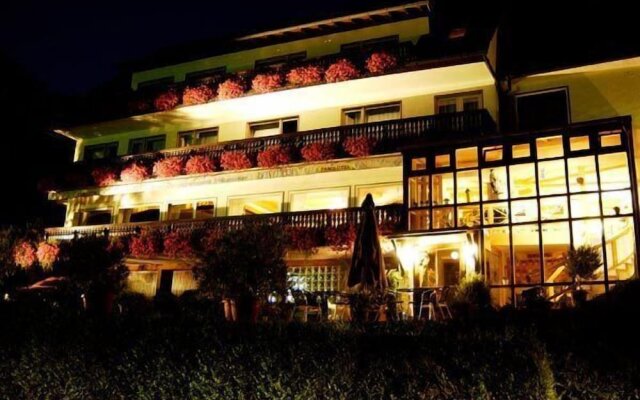 Hotel Garni Belvedere, das BIO Hotel & SuiteHotel am Ederse