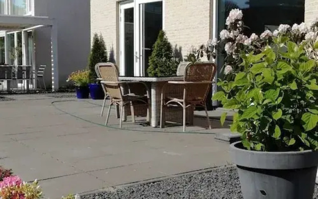BB luxury villa free parking