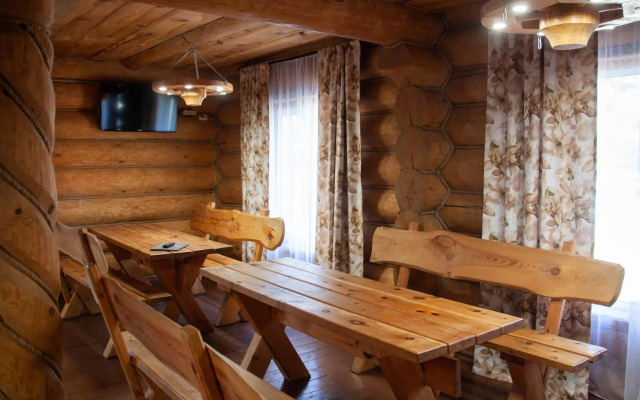 Усадьба Славная