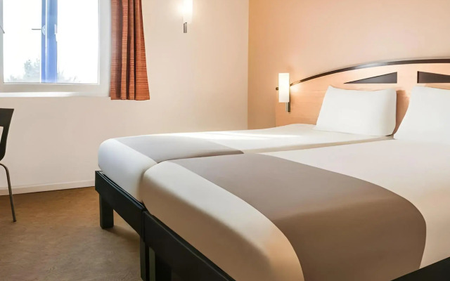 ibis Cardiff Gate - International Business Park