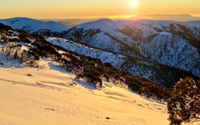 SNOWED INN apartment