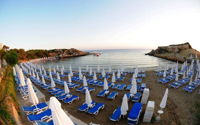 Denizkizi & Denizkizi Royal Hotel