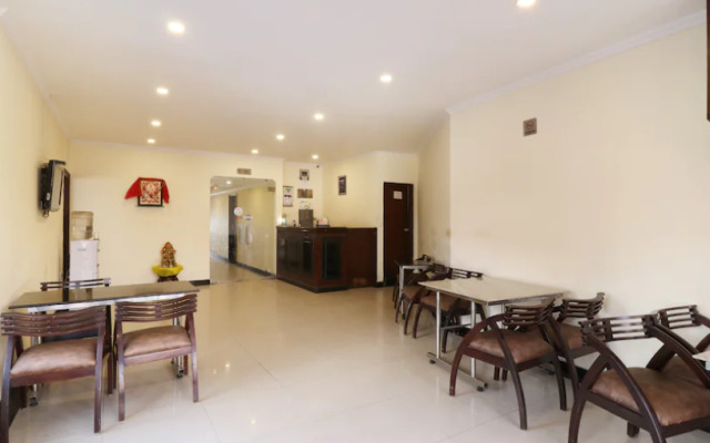 Naaz Hotel