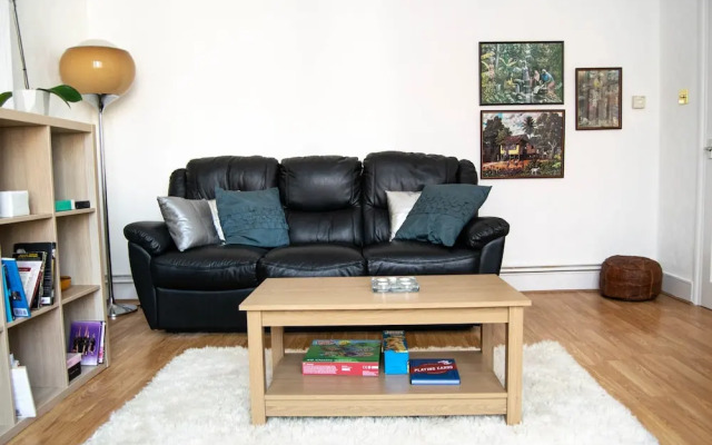 Vibrant 3 Bedroom House in Holloway