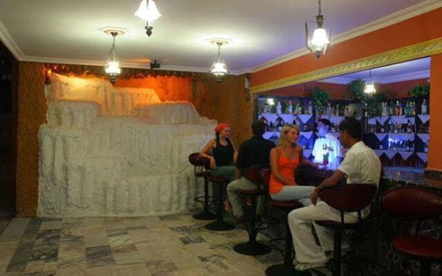 Raina Beach Hotel