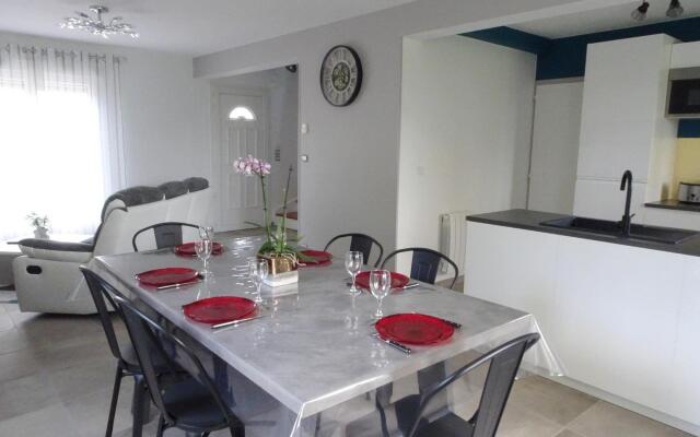 Semi-detached House, Brehal