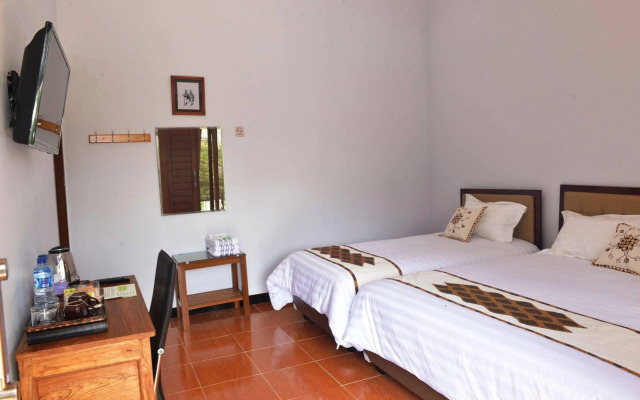 Malang Hill Gallery & Homestay