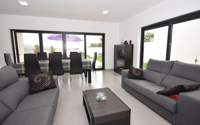 Holiday Home; Nazare Beach for Surfing