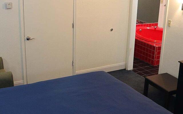 Royal Inn Dallas Northwest