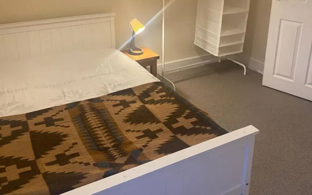 3 Bed Sleeps 6 Free Parking Enclosed Garden