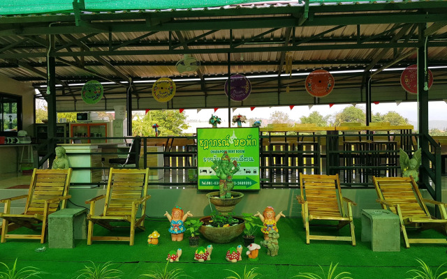 Chadaporn Mae Chaem Hotel