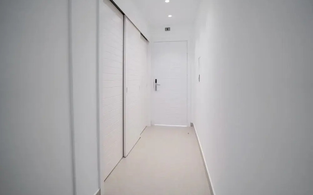Luxury 3 Bedroom Apartment at the Beach