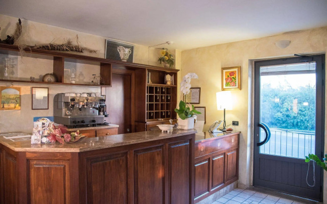Carlo's Hotel