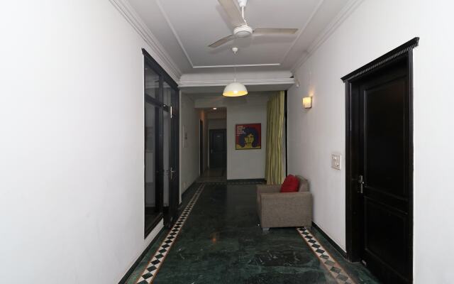 Hotel O Royal Grand Near Chhatrapati Shivaji International Airport