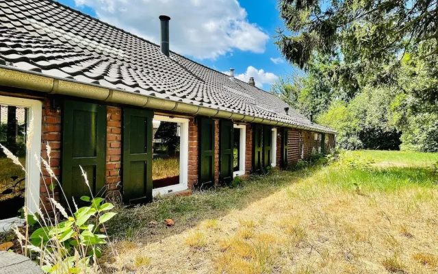 Spacious Farmhouse near Forest in Stramproy