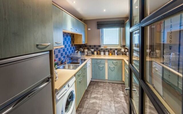 Contemporary Holyrood Apartment