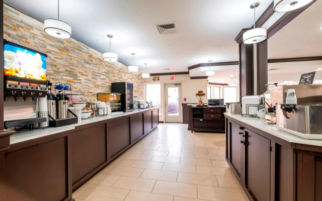 Red Roof Inn PLUS+ & Suites Knoxville West-Cedar Bluff