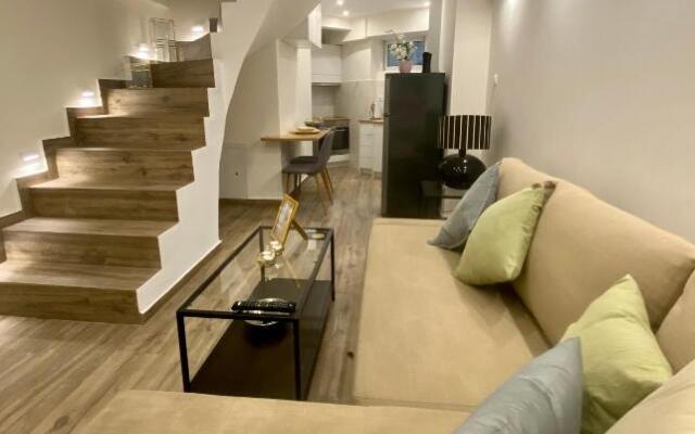 Seaside comfy apartment/ Palaio Faliro