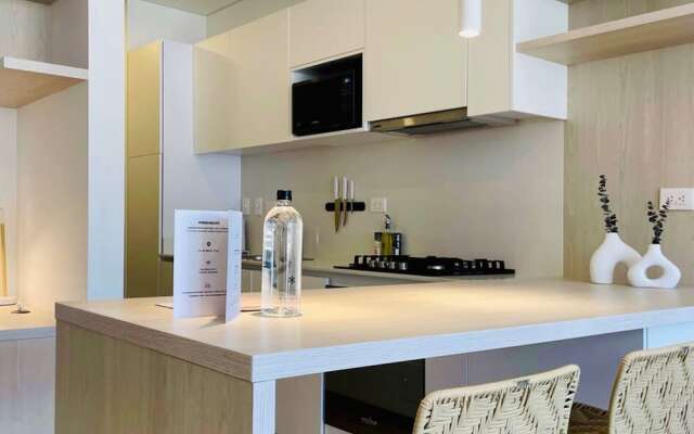 w Amazing 1BR With Balcony in Chico