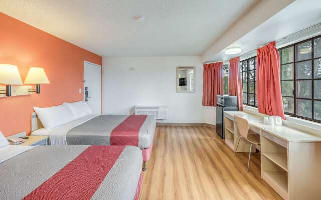 Motel 6 Fairfield, CA - North
