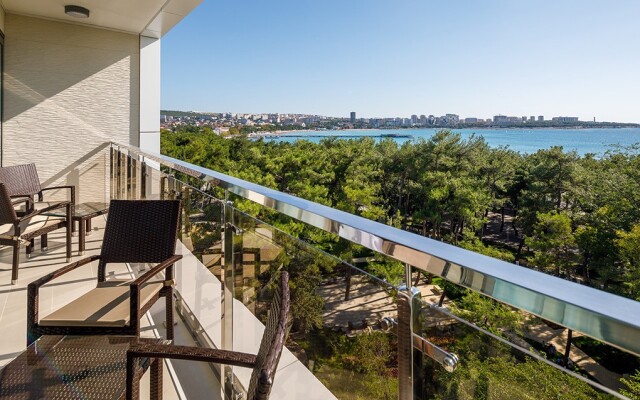 "Приморье" Grand Resort Hotel