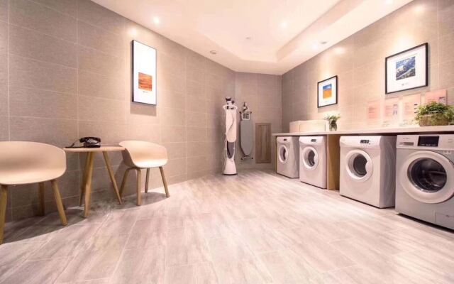 Atour Hotel Phoenix Avenue Shangrao