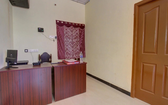 Collection O85637 Hotel Krishna Inn - Ii